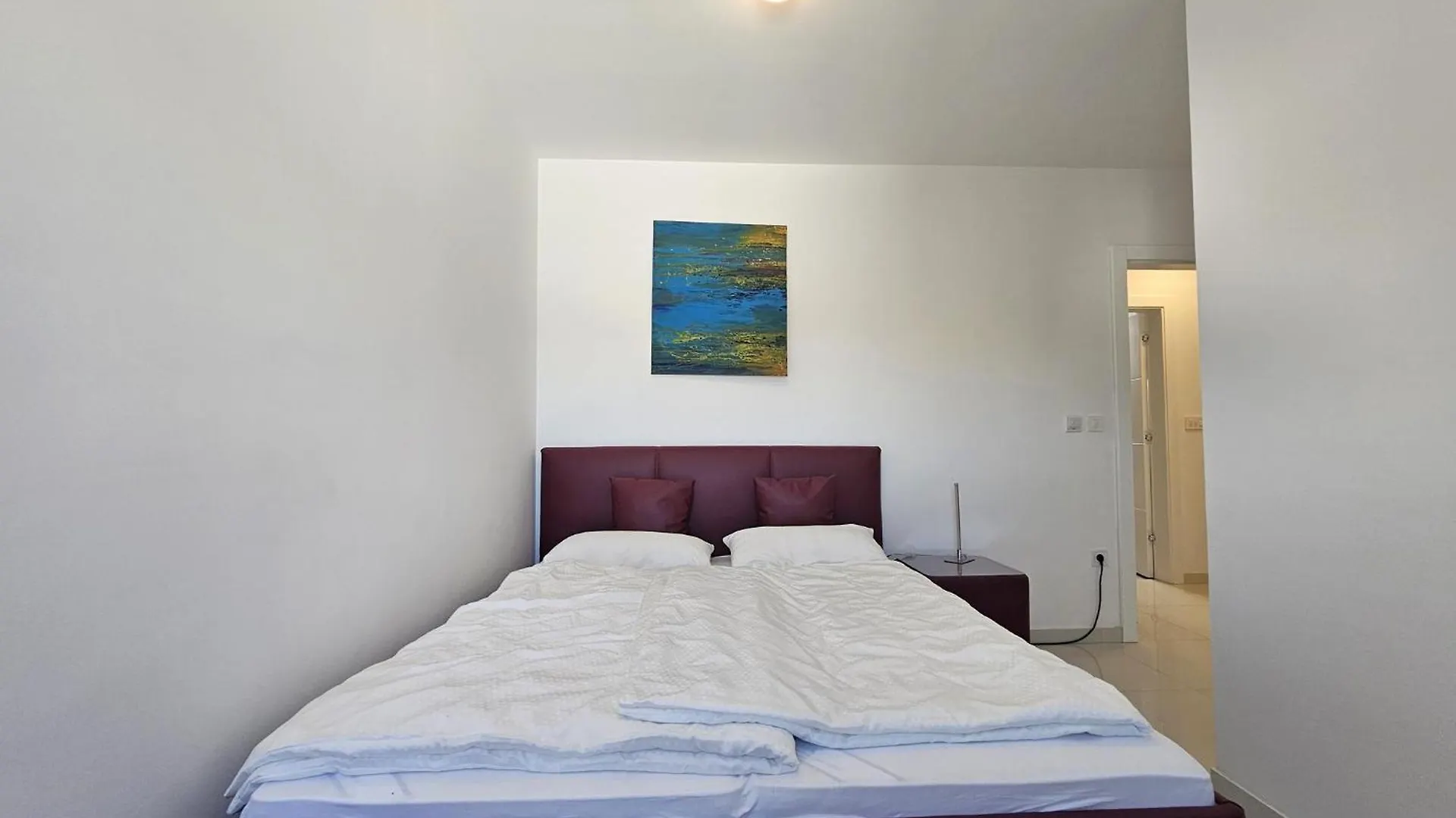 Apartman Crystal Sea View 4-6 Pax Нивице