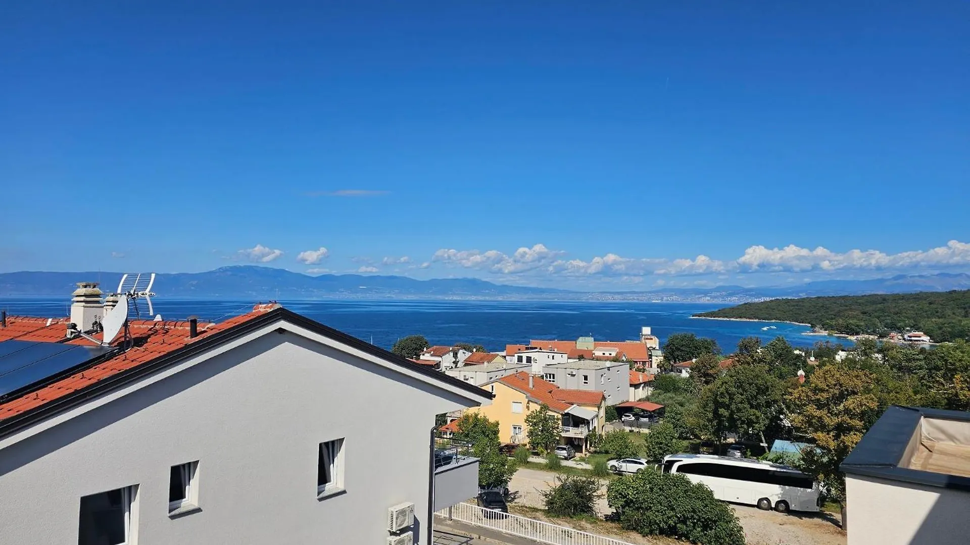 Apartment Apartman Crystal Sea View 4-6 Pax Njivice